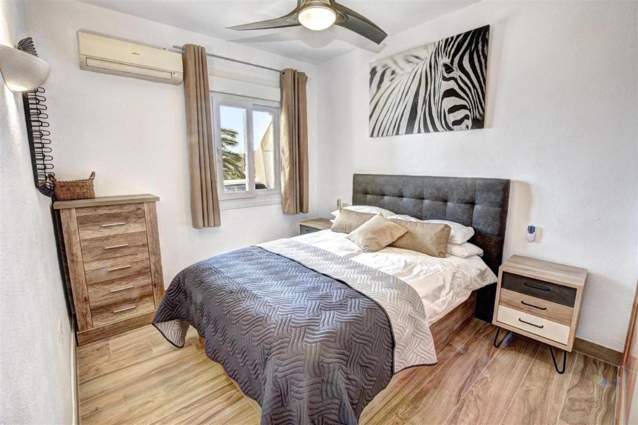 Benal Beach, Luxury Sea & Mountain View Beachside 1 Bedroom Apartment Benalmádena Extérieur photo