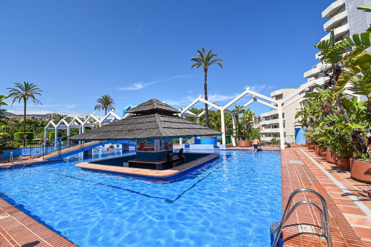 Benal Beach, Luxury Sea & Mountain View Beachside 1 Bedroom Apartment Benalmádena Extérieur photo
