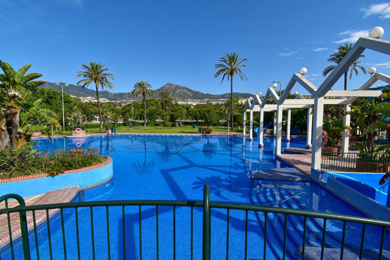 Benal Beach, Luxury Sea & Mountain View Beachside 1 Bedroom Apartment Benalmádena Extérieur photo