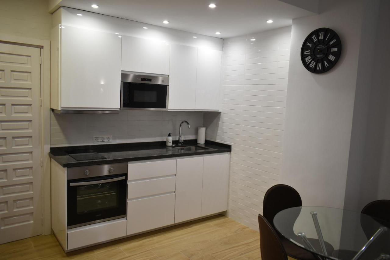 Benal Beach, Luxury Sea & Mountain View Beachside 1 Bedroom Apartment Benalmádena Extérieur photo