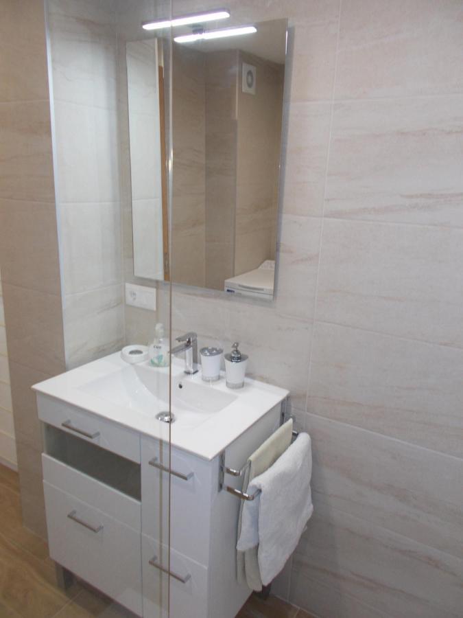 Benal Beach, Luxury Sea & Mountain View Beachside 1 Bedroom Apartment Benalmádena Extérieur photo
