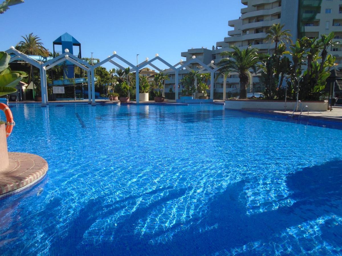 Benal Beach, Luxury Sea & Mountain View Beachside 1 Bedroom Apartment Benalmádena Extérieur photo